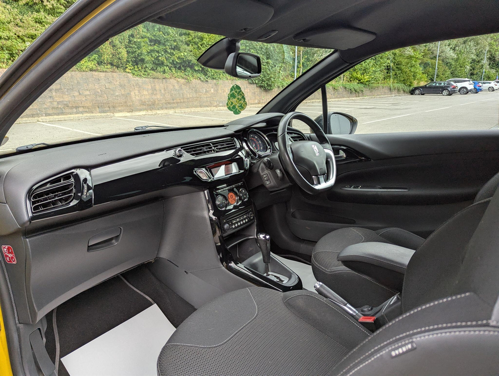 Citroen DS3 1.6 Dstyle Plus 120 Bhp Red #19