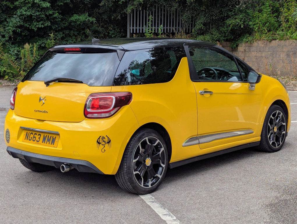 Citroen DS3 1.6 Vti Dstyle Plus Euro 5 Yellow #3