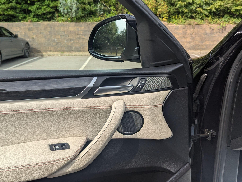 BMW X4 Xdrive20d Se White #27