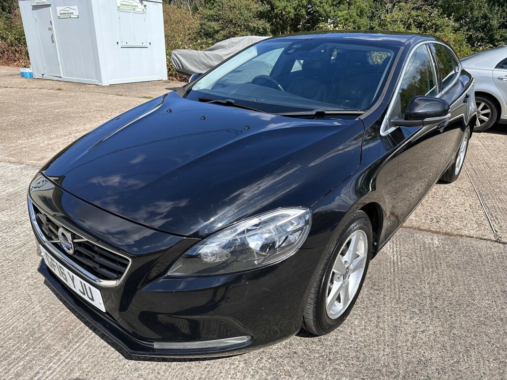 Volvo V40 2.0 Se D2 2016 Black #4