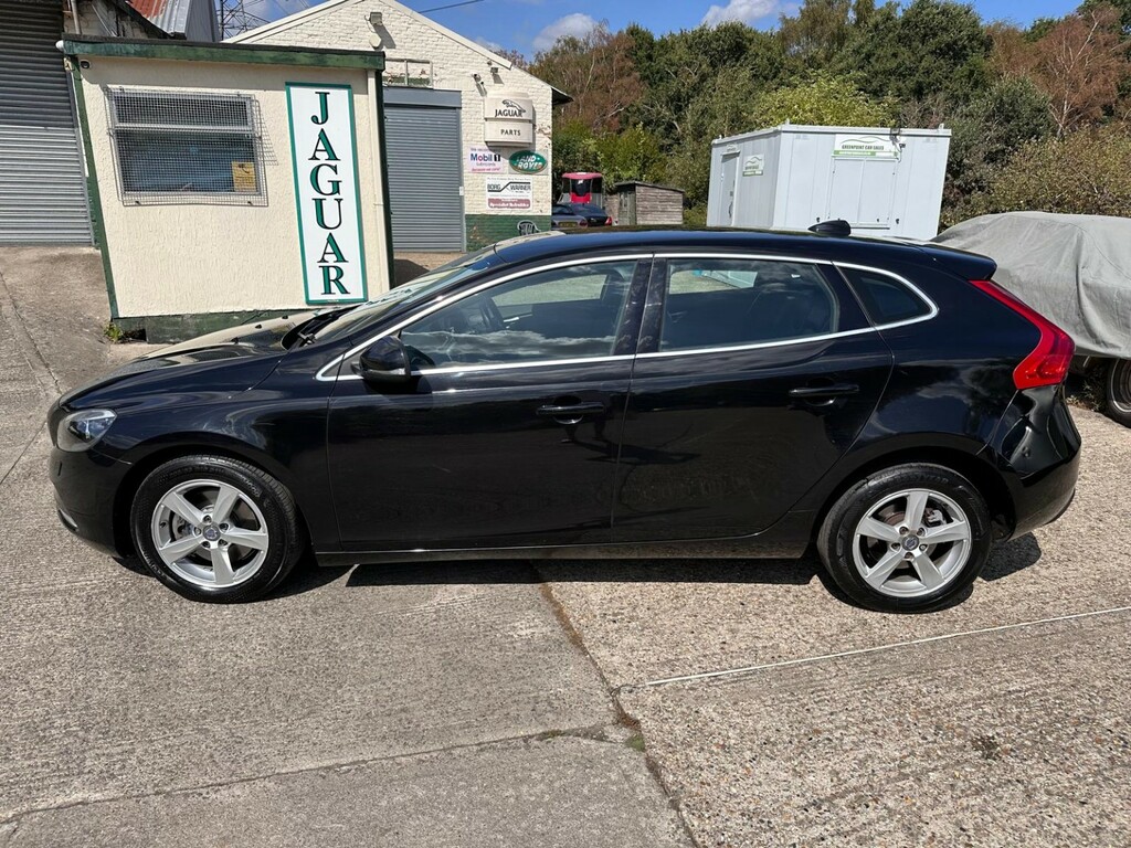 Volvo V40 2.0 Se D2 2016 Black #5