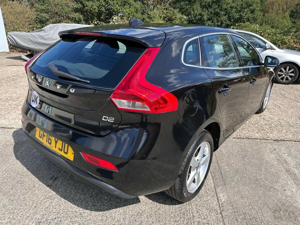Volvo V40 2.0 Se D2 2016 Black #3