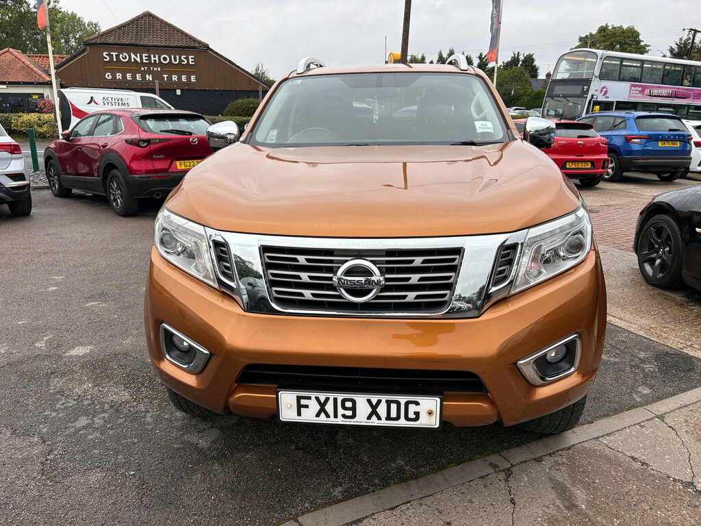 Nissan Navara 2.3 Dci Tekna Pickup Double Cab 4W Yellow #5