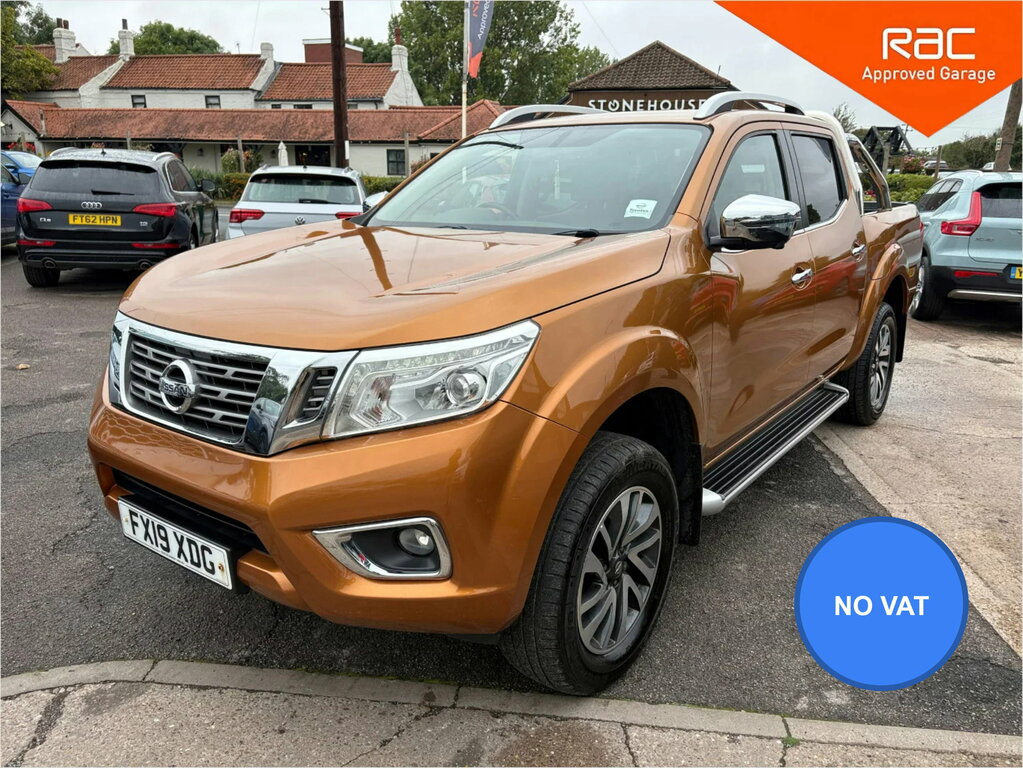 Nissan Navara 2.3 Dci Tekna Pickup Double Cab 4W Yellow
