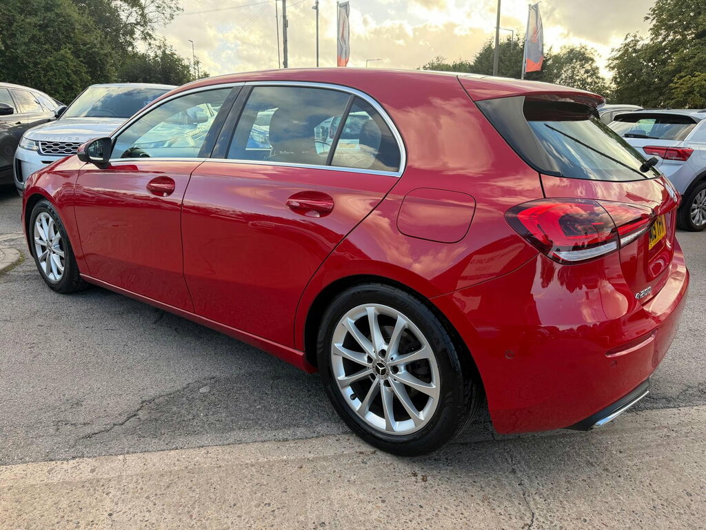 Mercedes-Benz A Class 1.3 A200 Sport Executive Hatchback 7G Red #4