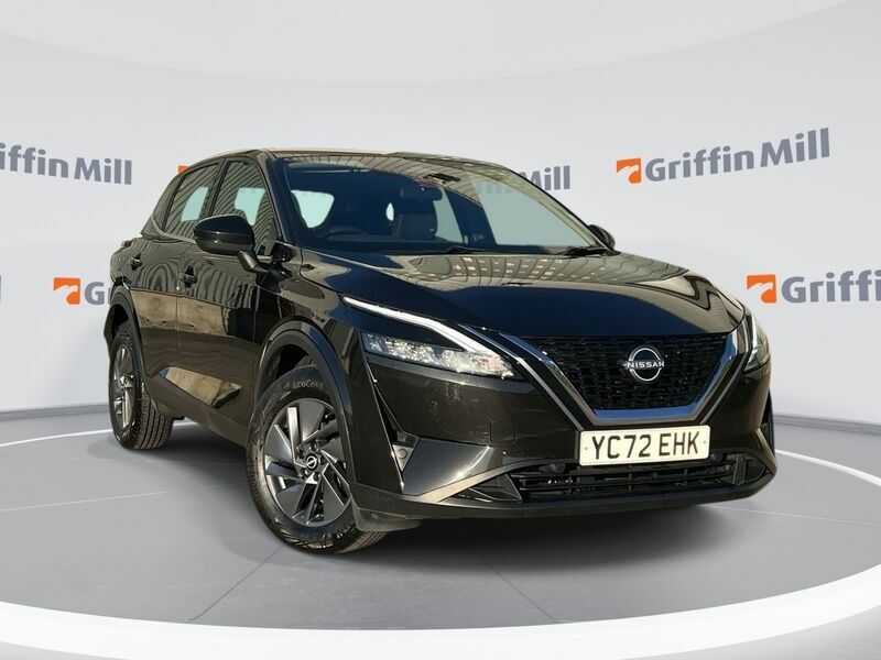 Nissan Qashqai 1.3 Dig-t Mhev Acenta Premium Suv Hybri Black