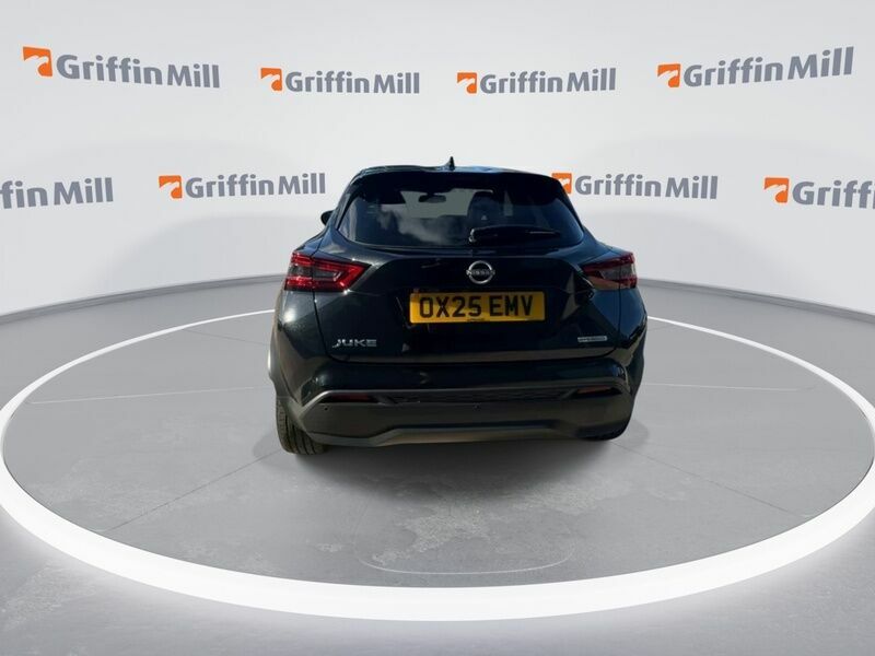 Nissan Juke 1.6 Tekna Suv Hybrid Euro 6 143 P Black #4