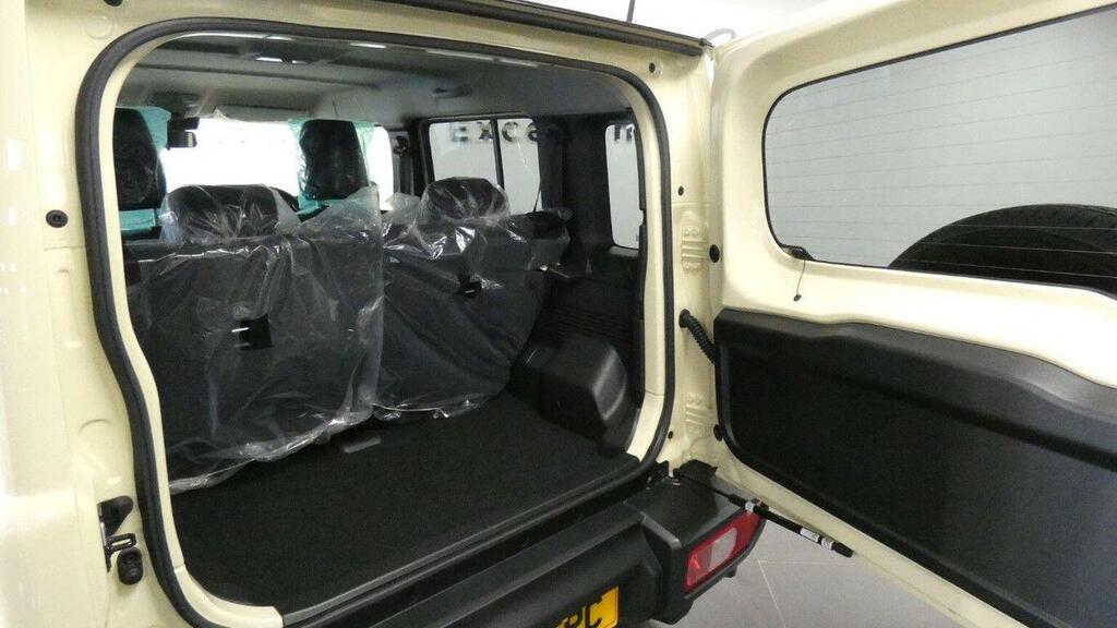 Suzuki Jimny Estate 2025 202575 Beige #4