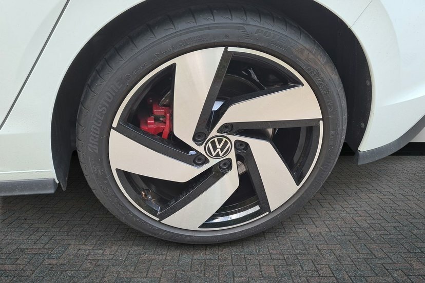 Volkswagen Golf 2.0 Tsi Gti Hatchback Dsg 245 Ps White #5