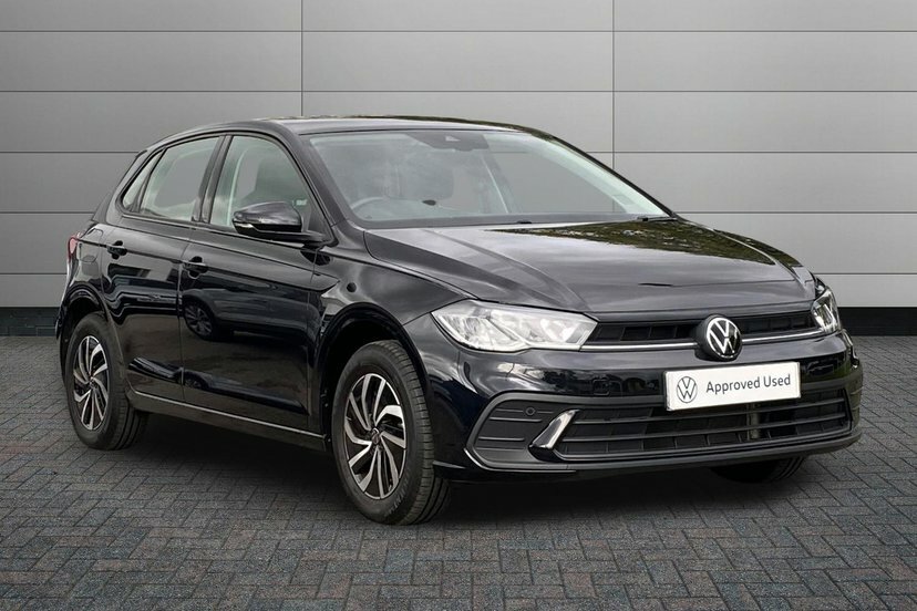 Volkswagen Polo 1.0 Tsi Life Hatchback 95 Ps Black