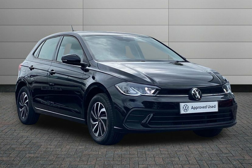 Volkswagen Polo 1.0 Tsi Life Hatchback 95 Ps Black