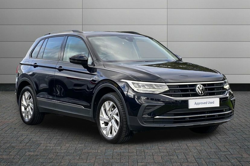 Volkswagen Tiguan 1.5 Tsi Life Suv 150 Ps Black
