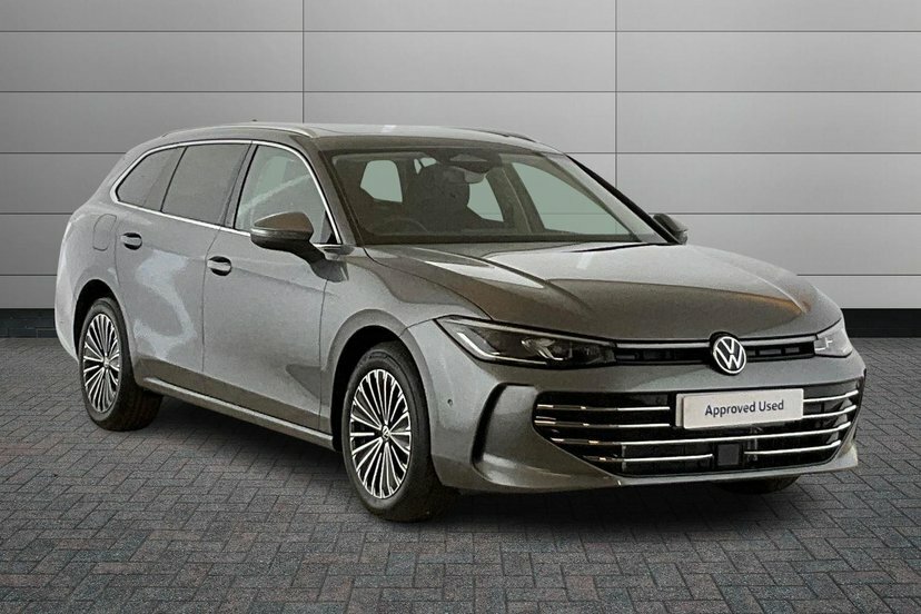 Volkswagen Passat 1.5 Tsi Ehybrid 19.7Kwh Elegance Estate Grey