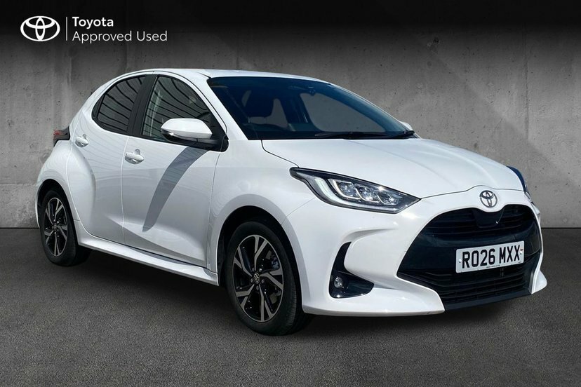 Toyota Yaris 1.5 Vvt-h Design Hatchback Hybrid E-cvt White