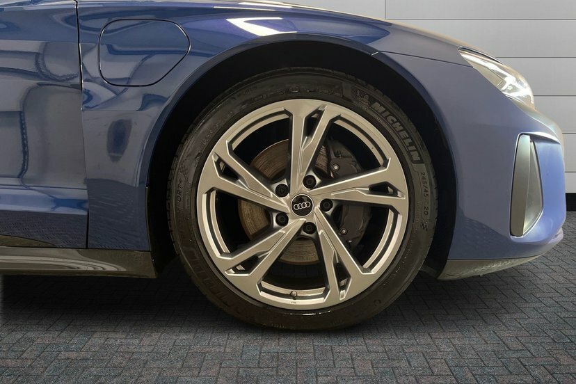 Audi E Tron GT 93.4Kwh Saloon Quattro 476 Ps Blue #5