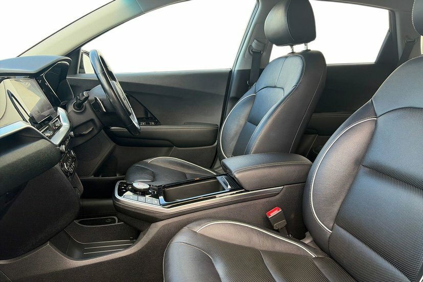 Kia e-Niro 64Kwh 3 Suv 201 Bhp Black #2