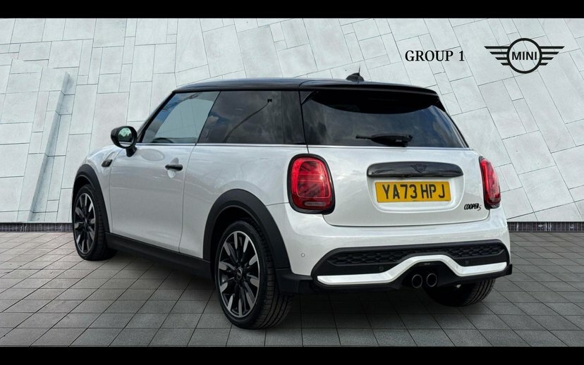 Mini Hatch 3-Door Hatch Cooper S Exclusive YA73HPJ White #2