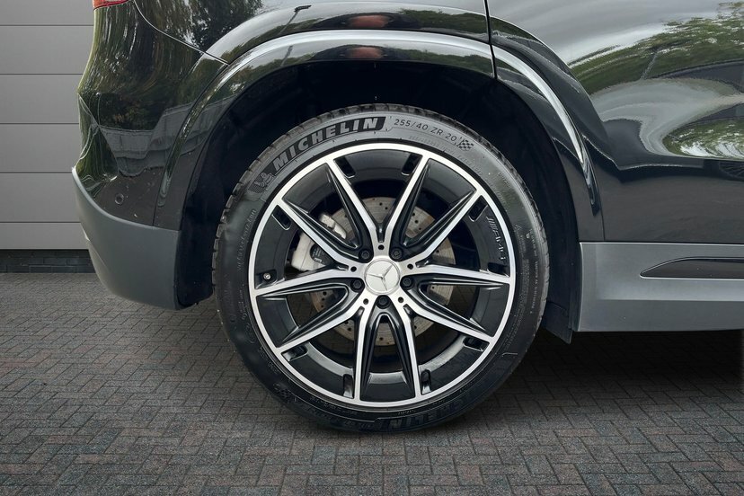 Mercedes-Benz GLA Class Gla35 Amg Premium Suv 306 Ps Black #4