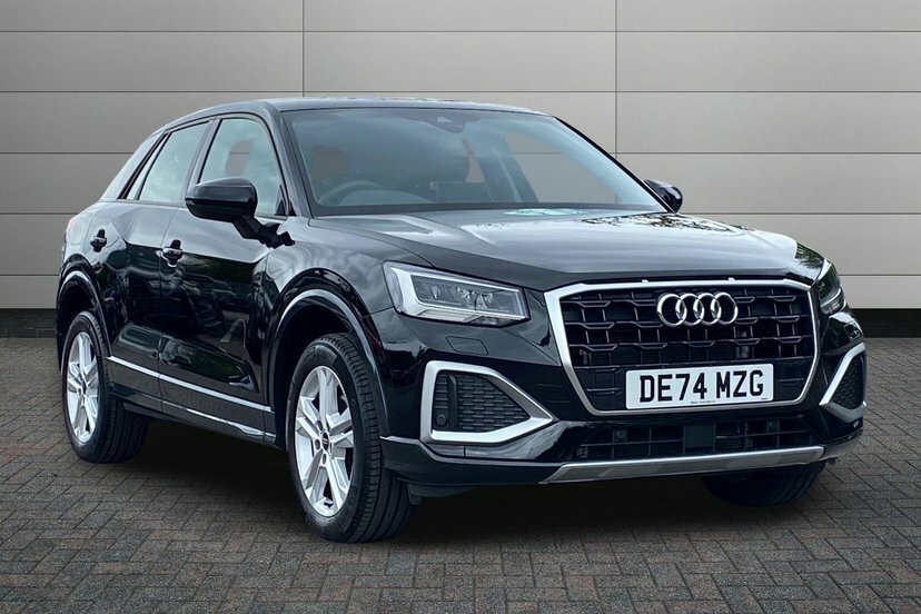 Audi Q2 1.0 Tfsi 30 Sport Suv 116 Ps Black