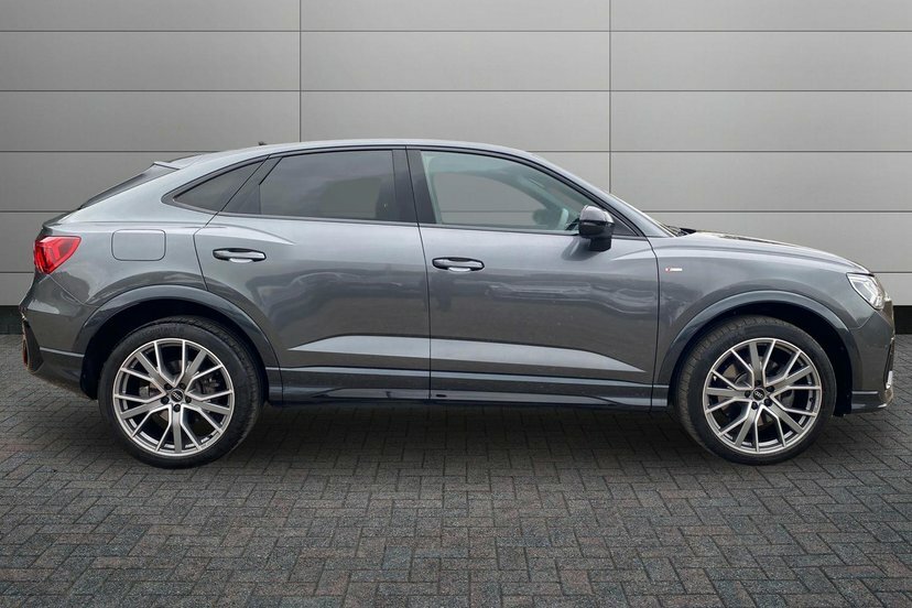 Audi Q3 2.0 Tfsi 40 Black Edition Sportback S T Grey #4