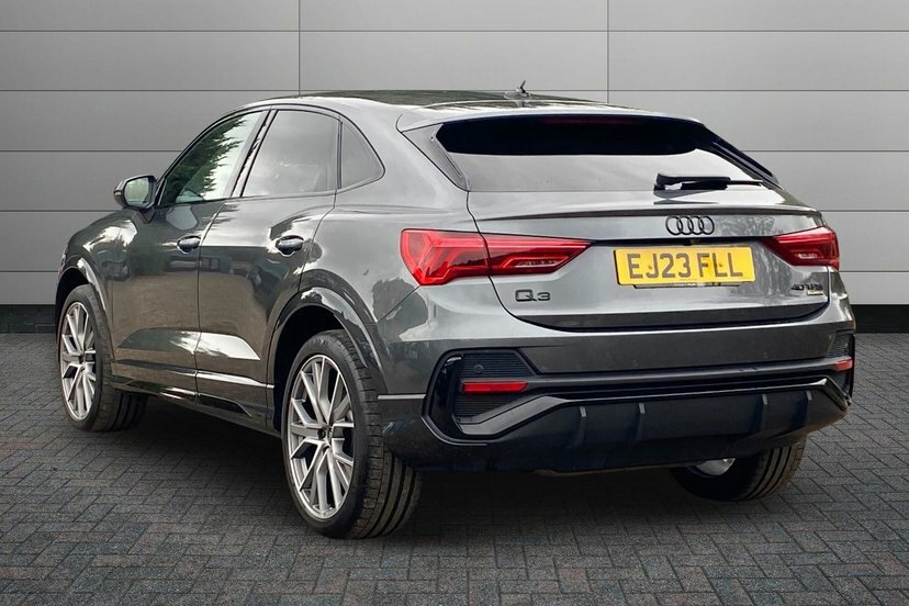 Audi Q3 2.0 Tfsi 40 Black Edition Sportback S T Grey #3