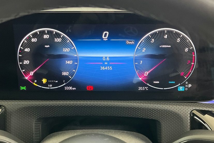 Mercedes-Benz CLA Class Cla 200 Amg Line Premium Plus Coupe KJ23XVN White #6