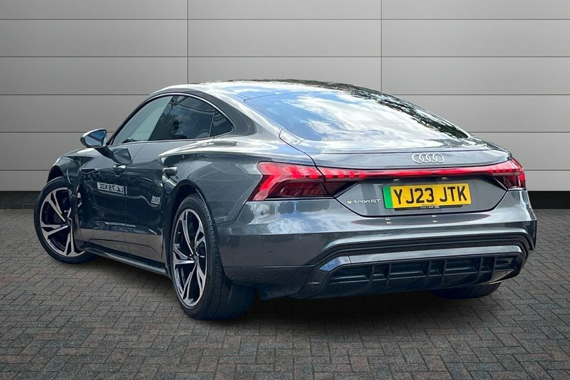 Audi E Tron GT 93.4Kwh Saloon Quattro 476 Ps Grey #3