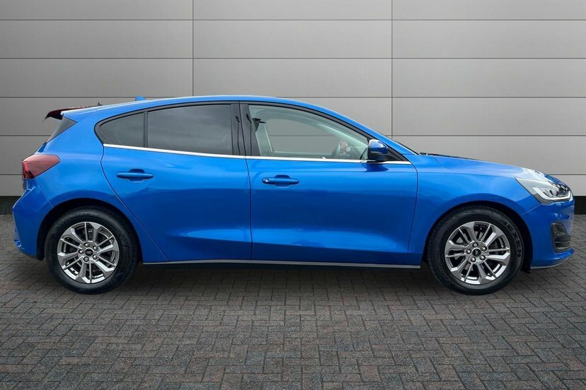 Ford Focus 1.0T Ecoboost Titanium Hatchback EA22YYH Blue #4