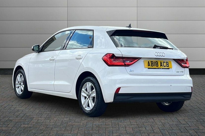 Audi A1 1.0 Tfsi 25 Technik Sportback 9 AB18ACB White #3