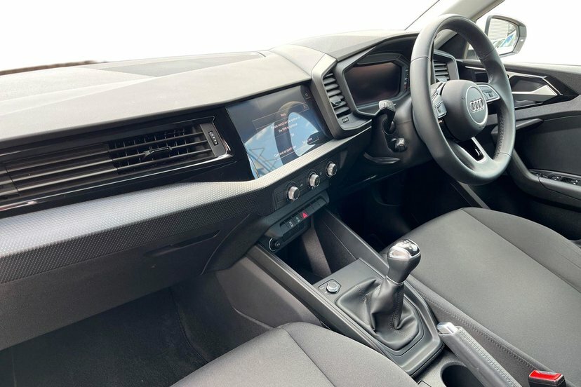 Audi A1 1.0 Tfsi 25 Technik Sportback 9 AB18ACB White #2