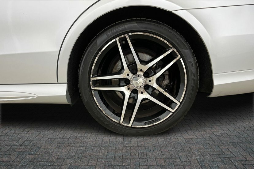 Mercedes-Benz E Class E350 Bluetec Amg Night Edt Premium Plus Estate Aut AO16LPC Silver #4