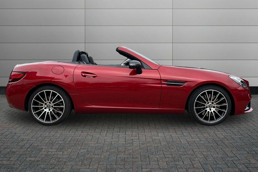 Mercedes-Benz SLC 1.6 Slc180 Gpf Amg Line Convertible G-t Red #3