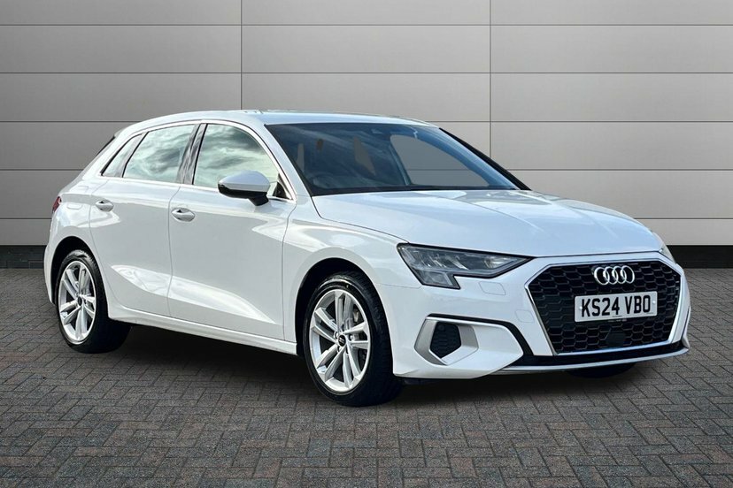 Audi A3 1.5 Tfsi 35 Sport Sportback 150 White