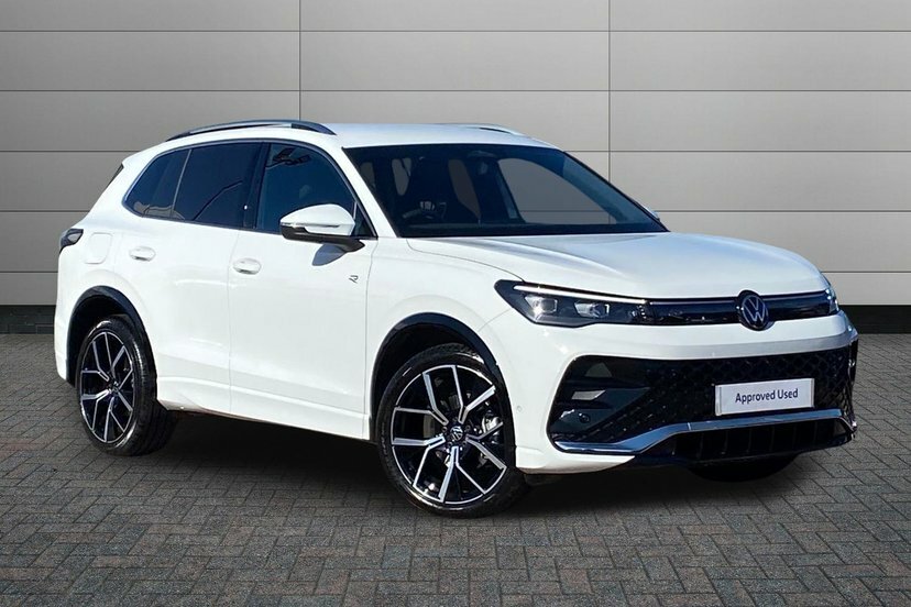 Volkswagen Tiguan 1.5 Etsi Mhev R-line Suv Hybrid Dsg 15 White