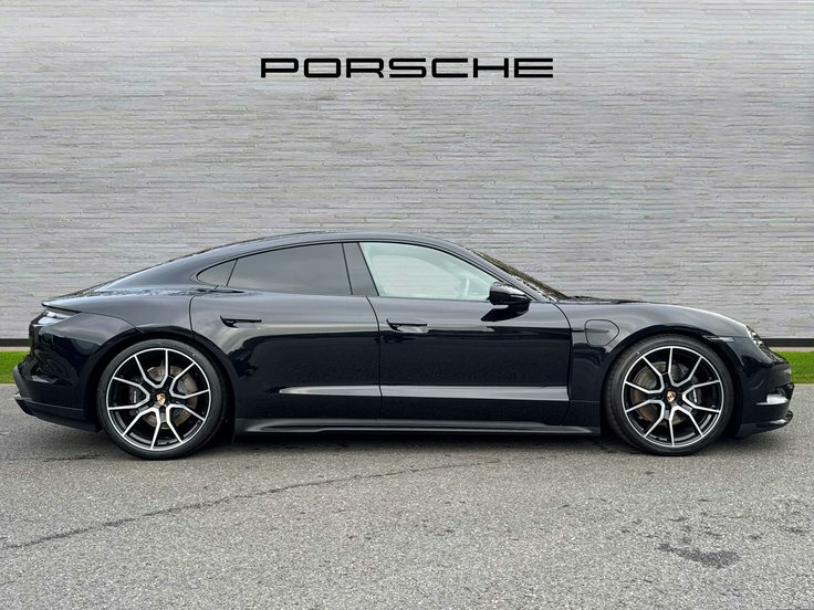 Porsche Taycan Performance Plus 105Kwh Black Edition Saloon E HG75CDO Black #6