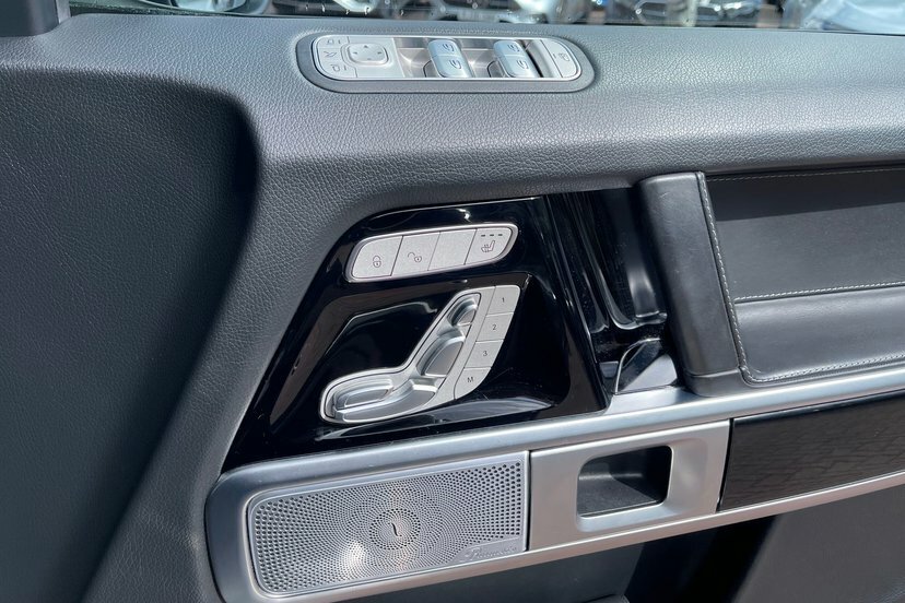 Mercedes-Benz G Class Automatic Black #19