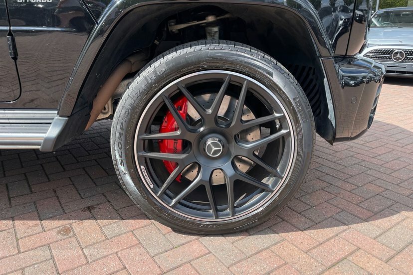 Mercedes-Benz G Class Automatic Black #4