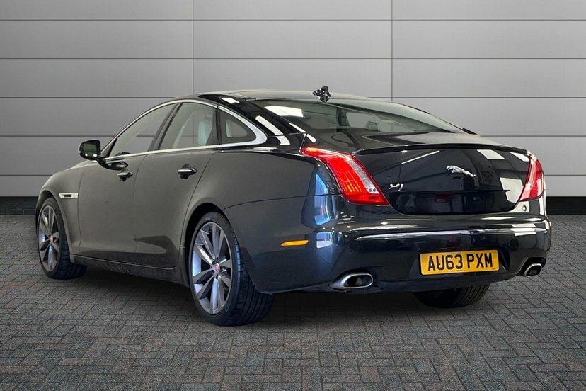 Jaguar XJ 3.0D V6 Portfolio Saloon Euro 5 2 Grey #3