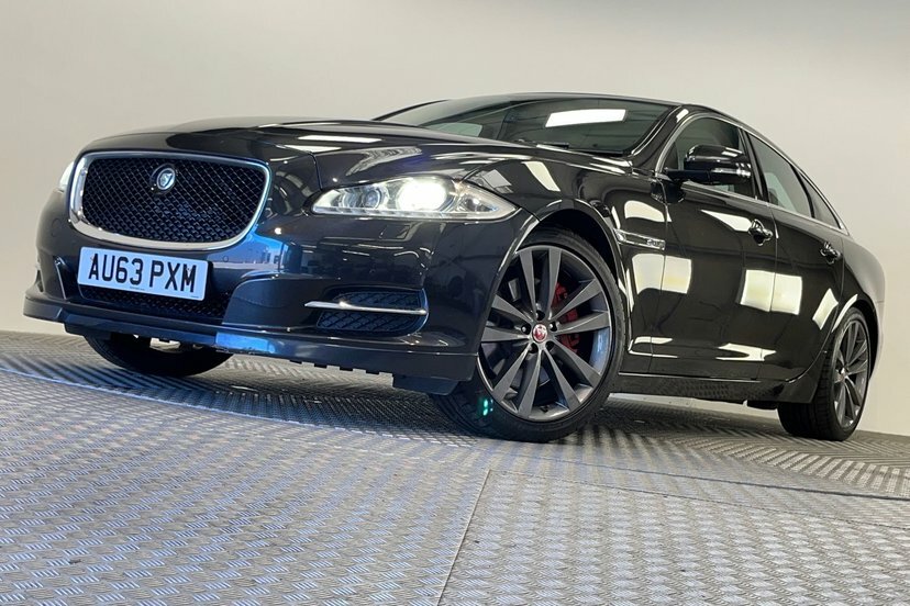 Jaguar XJ Grey #36