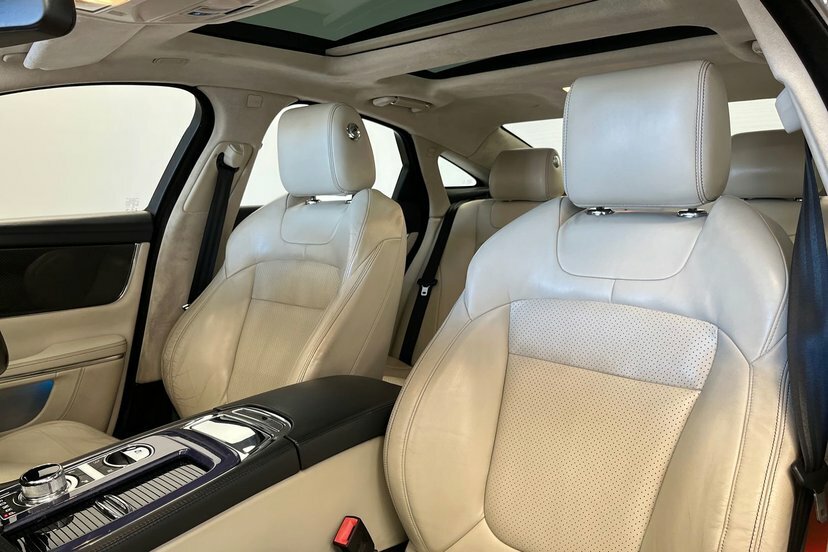 Jaguar XJ Grey #29