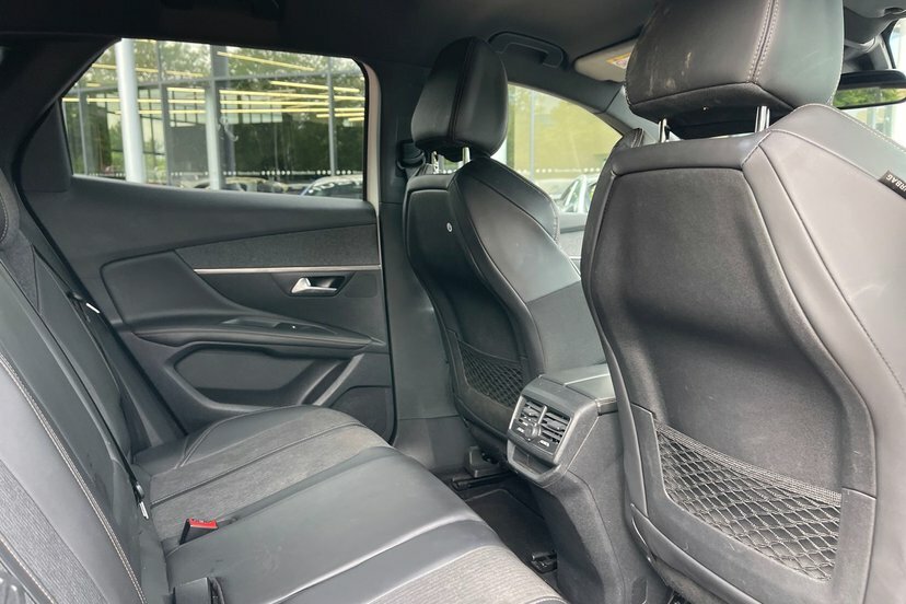 Peugeot 3008 Active Black #38