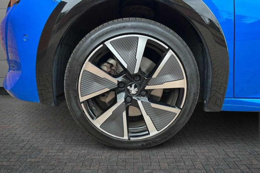 Peugeot e-208 50Kwh Gt Hatchback 136 Ps Blue #5