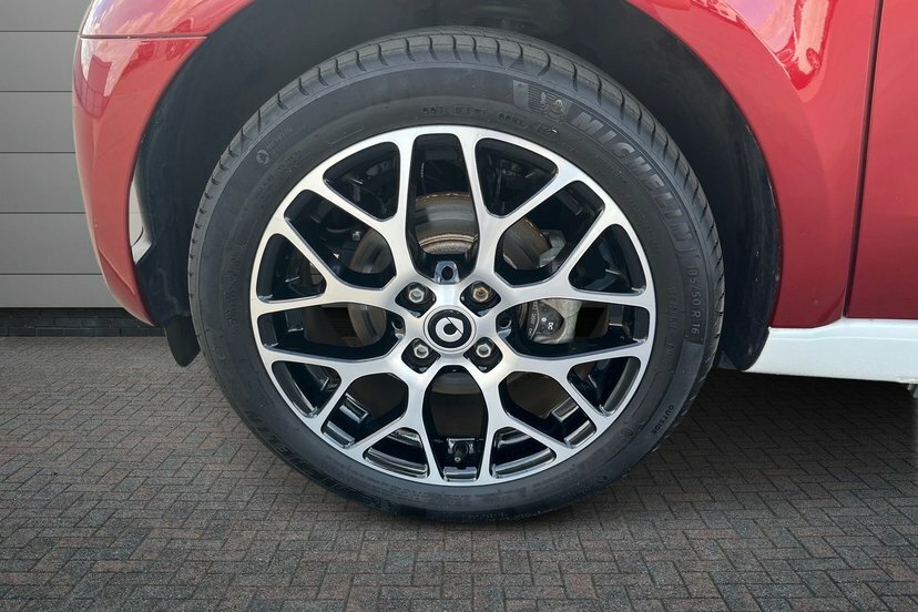 Smart Fortwo Coupe 17.6Kwh Prime Exclusive Coupe 2 Red #4