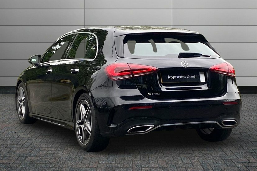 Mercedes-Benz A Class 1.3 A180 Amg Line Premium Hatchback M Black #2