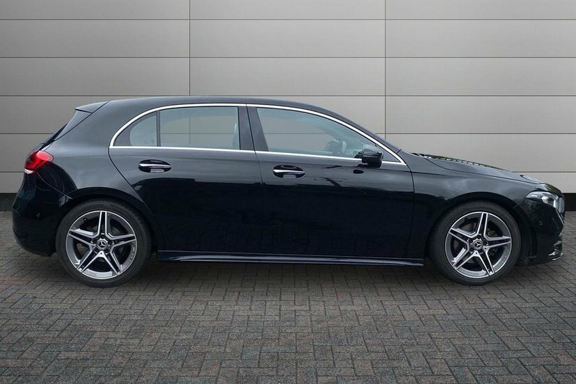 Mercedes-Benz A Class 1.3 A180 Amg Line Premium Hatchback M Black #3