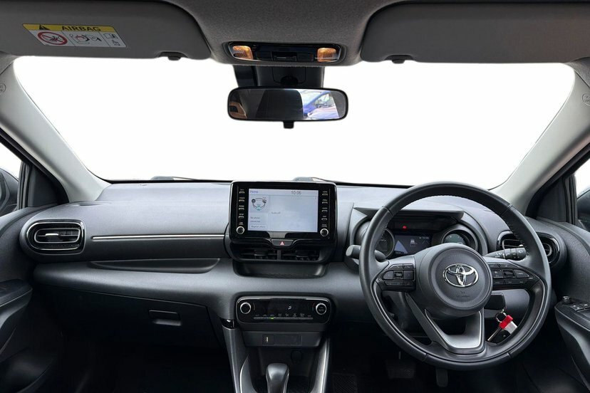 Toyota Yaris 1.5 Vvt-h Design Hatchback Hybrid E-cvt Grey #5