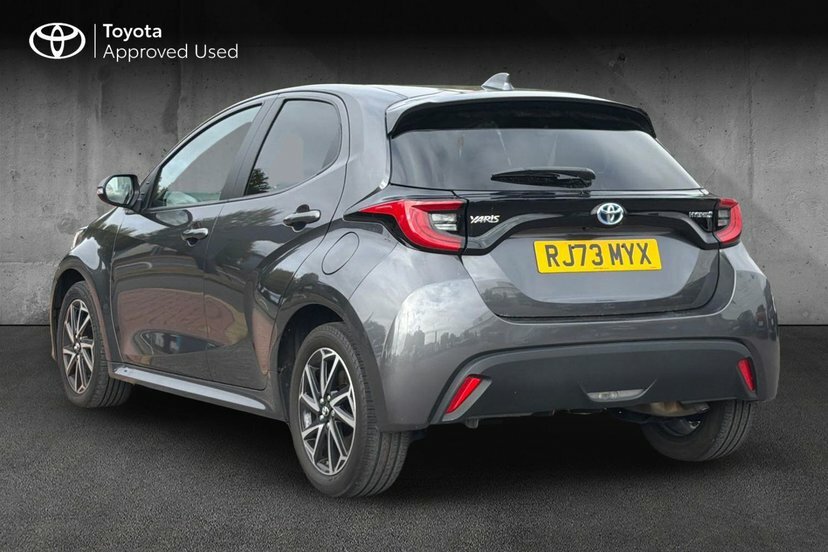 Toyota Yaris 1.5 Vvt-h Design Hatchback Hybrid E-cvt Grey #4