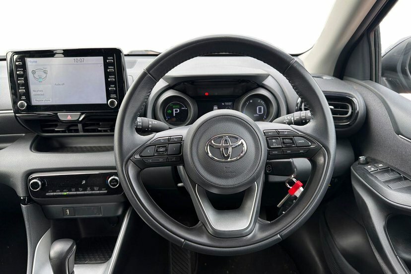 Toyota Yaris 1.5 Vvt-h Design Hatchback Hybrid E-cvt Grey #6