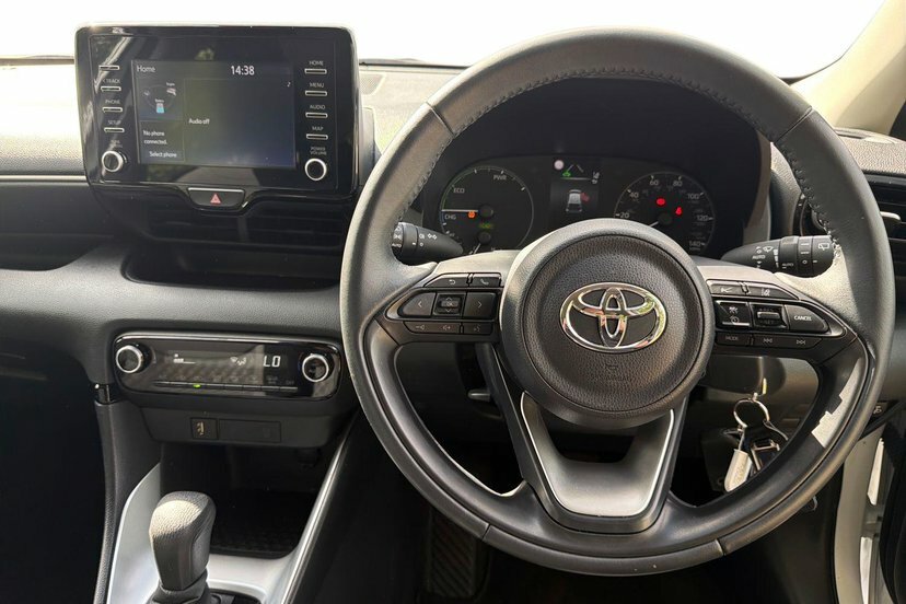 Toyota Yaris 1.5 Vvt-h Icon Hatchback Hybrid E-cvt White #6