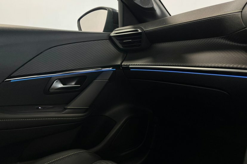 Peugeot e-208 E-style Blue #14